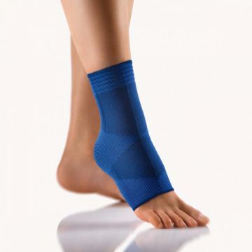 Bort Zweizug Knöchelstütze blau small - Entdecken sie die Bort Zweizug Knöchelsütze bei Sanidoe. Jetzt bestellen, und Ihrem Fuß eine bestmögliche Stabilisierung ermöglichen.